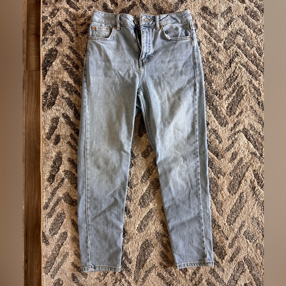 Topshop Premium Mom Lightwash Jeans Size W28 L30